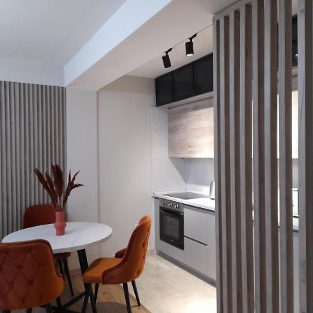 Centar Two Apartment Skopje Ngoại thất bức ảnh